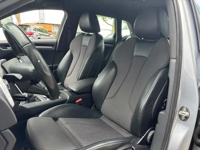 Audi A3 Sportback 1.5 TFSI CoD Sport S Line Edition | Trekhaak | Sfeerverlichting | Parkeersensoren...