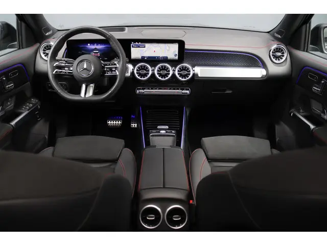 Mercedes-Benz EQB 350 4MATIC AMG Line 71 kWh | 7pers. | Distronic | Panoramadak | Memory | Burmester...