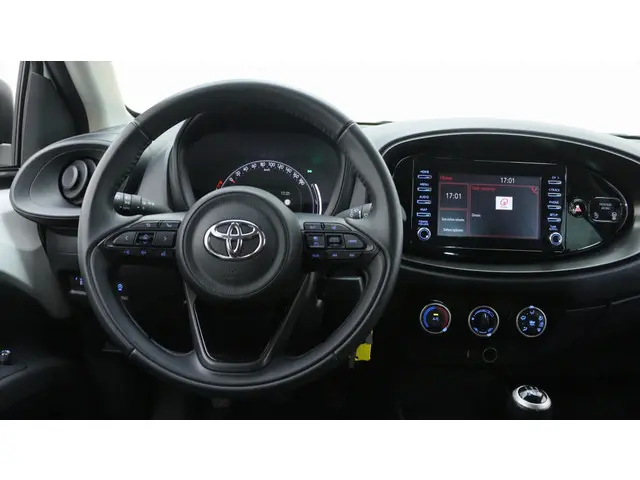 Toyota Aygo X 1.0 VVT-i MT Play | Carplay | All Seasons | Achteruitrijcamera |