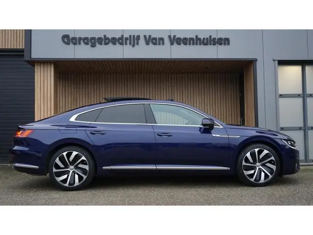 Volkswagen Arteon 2.0 TSI 190PK 3X R-LINE Pano.Dak DynAudio Standkachel 360-View 19inch LM ACC Trekh...
