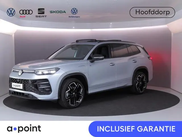 Volkswagen Tayron 1.5 eHybrid R-Line Edition 204 pk Automaat (DSG) | Verlengde garantie | Navigatie...