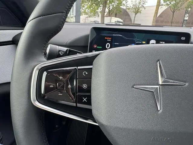 Polestar 4