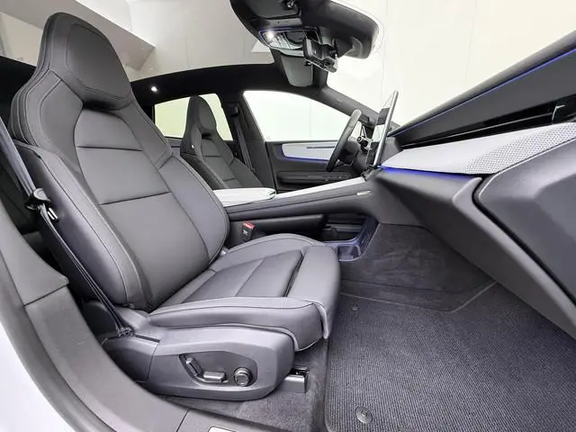 Polestar 4