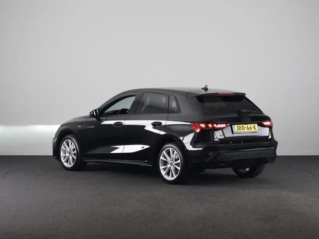 Audi A3 Sportback 40 TFSI e S edition 204 pk S-tronic | Verlengde garantie | Navigatie | Parkeersens...