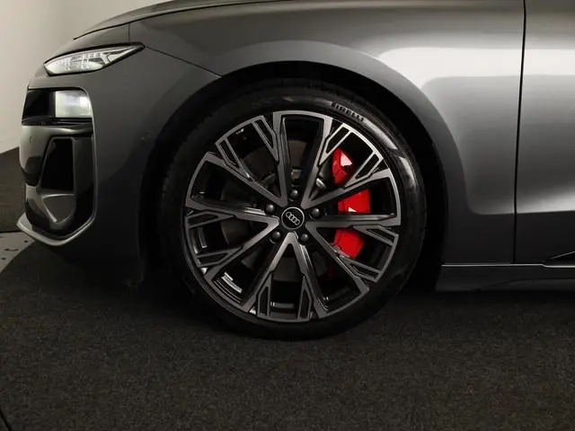 Audi S6 Avant e-tron