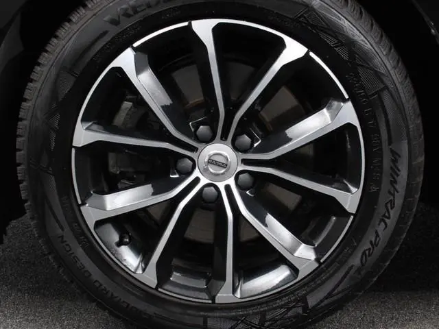 Volvo V60 2.0 B3 Automaat Momentum  Navigatie  Wegklapbare Trekhaak  Climate Control  Blis  Parkeer...