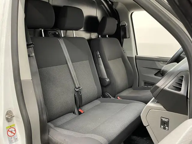 Volkswagen Transporter 2.0 TDI L2H1 Trendline Airco Cruise Control 2x schuifdeur Trekhaak Parkeersen...