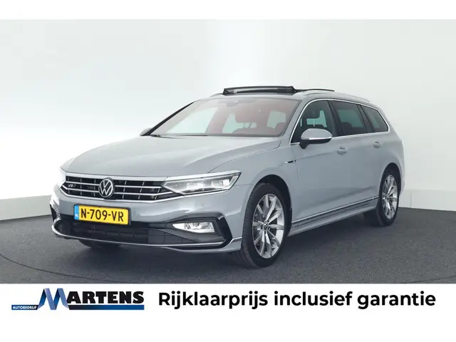 Volkswagen Passat Variant 1.5 TSI 150pk DSG R-Line Business Leder Camera Panoramadak Keyless Virtual...