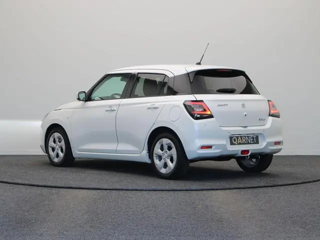 Suzuki Swift 1.2 Comfort Smart Hybrid | Stoelverwarming | Achteruitrijcamera | Cruise Control Adapti...