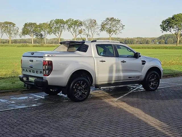 FORD RANGER 2.0 Wildtrack 4x4 Sidesteps Lm-Velgen Trekhaak Leer Navi Xenon Euro6 212Pk!