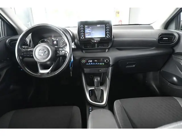 Toyota Yaris 1.5 Hybrid Active Clima Cruise Navigatie Licht metaal Camera 1e Eigenaar Inruil Mogelij...