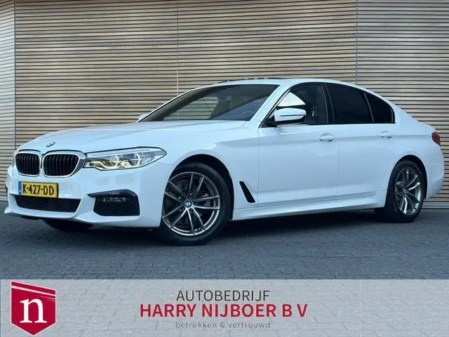BMW 5-serie 520d xDrive High Executive
