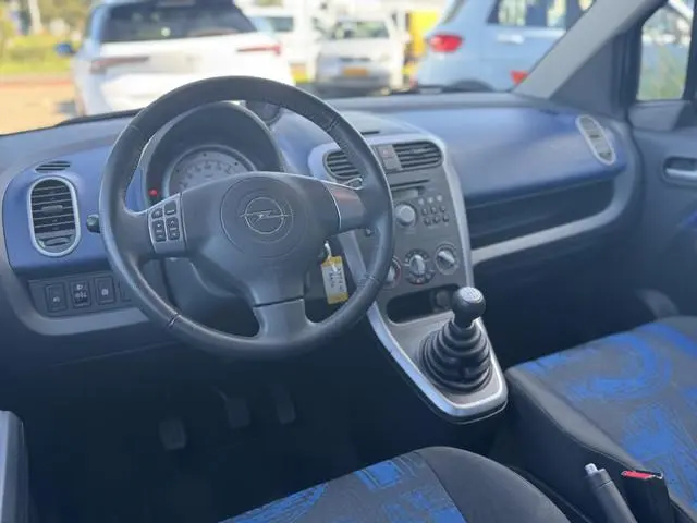 Opel Agila