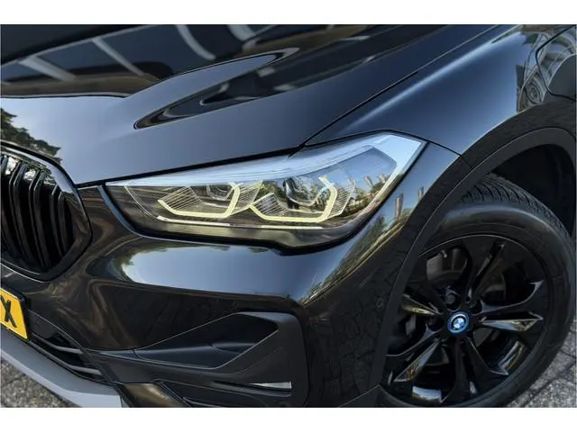 BMW X1 xDrive25e | Leder | Head-Up | Camera | LED | PDC V + A | 20x op vooraad