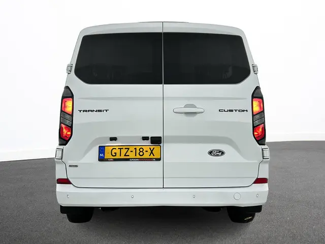 Ford Transit Custom 340 2.5 Automaat PHEV L2H1 Limited Incl. BTW/BPM! Airco ECC 2 x Schuifdeur Asiss...