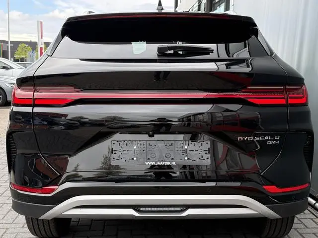 BYD SEAL U