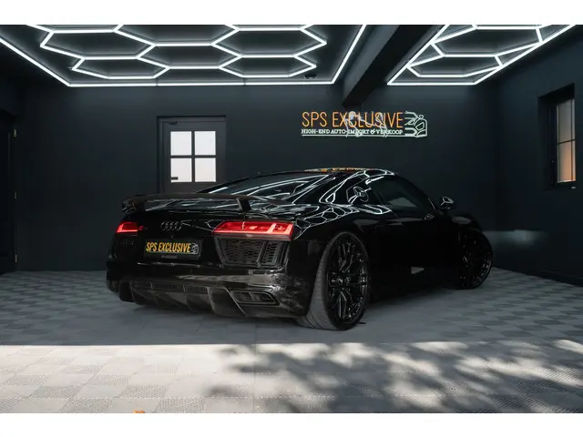 Audi R8 5.2 FSI quattro Plus V10 / Keramisch / KW V4 / Apple Carplay / Carbon / VC R8 V10+ non OPF