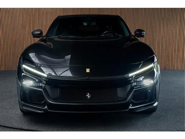 Ferrari Purosangue
