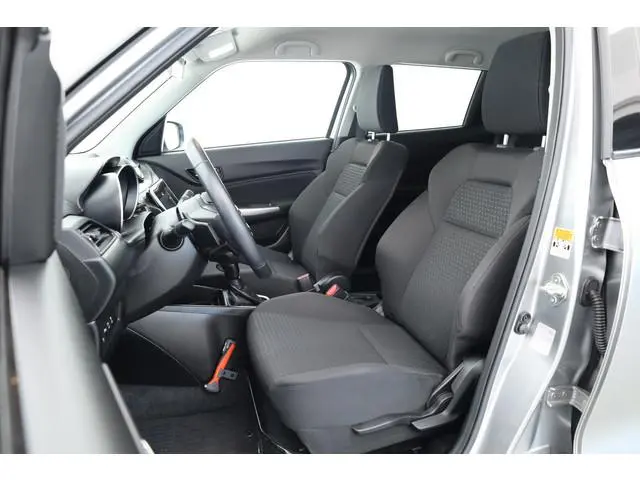 Suzuki Swift 1.2 Style Smart Hybrid | Camera | Adapt. Cruise | Dodehoek | Stoelverw. | NAV+Carplay |...