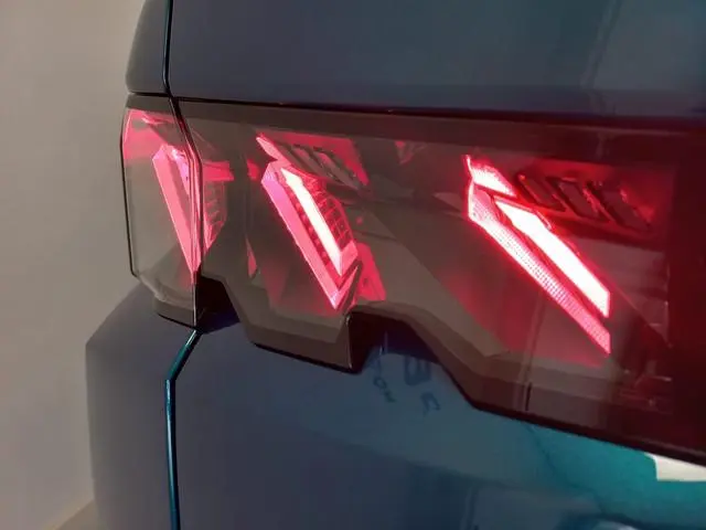 Peugeot e-3008