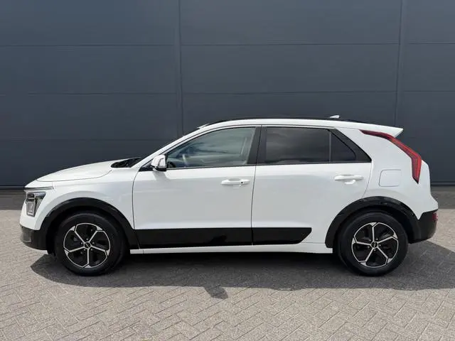 Kia Niro 1.6 GDi Hybrid Dynamic (Stoel-/-stuurverwarming - Camera - Keyless Entry - LED - Adaptieve...