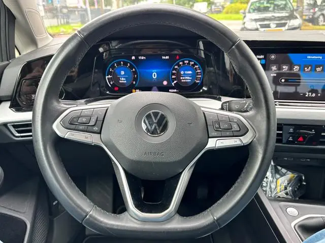 Volkswagen Golf BWJ 2023 1.0 111 PK  TSI Life FULL LED | CAMRA | STOELVERW. | STUURVERW. |  KEYLESS...