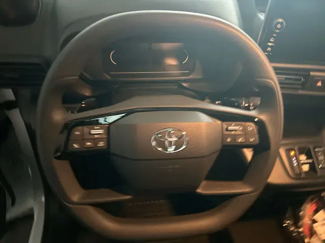 Toyota pro-ace