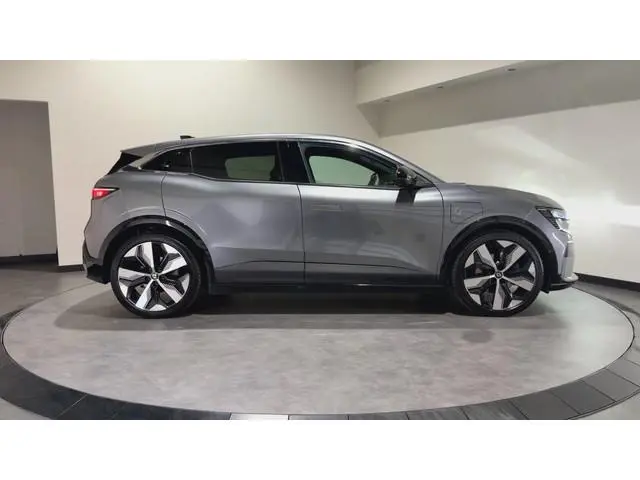 Renault Megane E-Tech EV40 Boost Charge Equilibre | Airco | LED koplampen | apple carplay | ACC