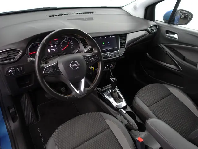 Opel Crossland X 1.2 Turbo Innovation Aut- Carplay, Android Auto, Park Assist, Lane Assist, Navigati...
