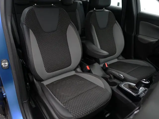 Opel Crossland X 1.2 Turbo Innovation Aut- Carplay, Android Auto, Park Assist, Lane Assist, Navigati...