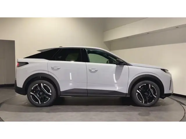 Peugeot e-3008 Allure 73 kWh | Apple Carplay/Android Auto | Camera