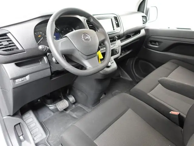 Opel Vivaro 2.0 BlueHDi 145PK L3 Automaat Airco Bluetooth Cruise Control Navigatie Trekhaak