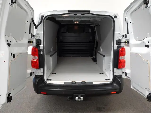 Opel Vivaro 2.0 BlueHDi 145PK L3 Automaat Airco Bluetooth Cruise Control Navigatie Trekhaak