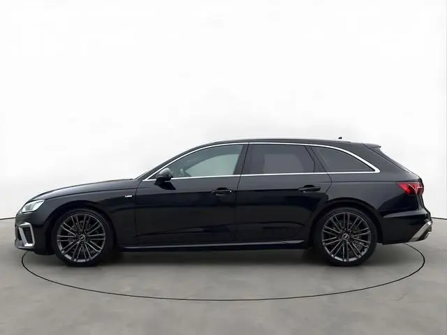 Audi A4 Avant 35 TFSI 2X S-Line *NL-AUTO*