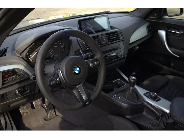 BMW 2-serie Coupé M235i Executive 380PK Harman/Kardon Navi Andriod