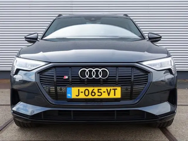 Audi E-tron Business Edition Plus S 50 Quattro I SOH 94% I 100% dealer I Pano I Trkhk I