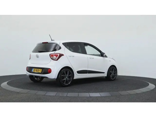 Hyundai i10 1.0i Comfort | Navigatie | 15 inch velgen |