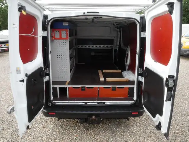 Nissan NV300