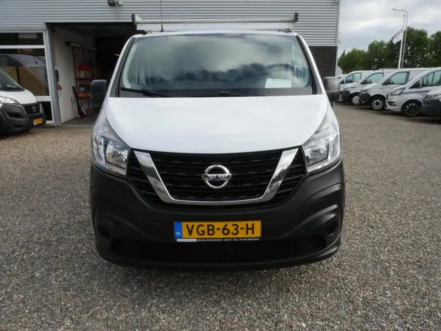 Nissan NV300