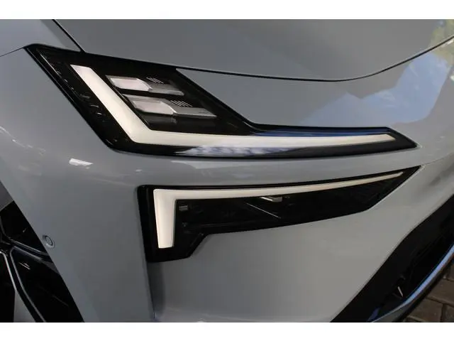 Polestar 4