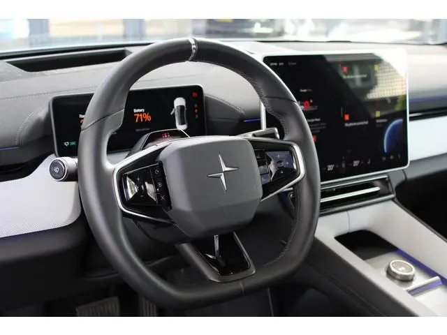 Polestar 4