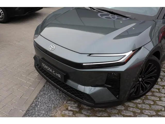Toyota CHR +