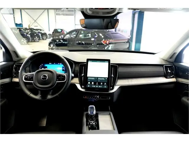 Volvo XC90 2.0 T8 AWD 335kW/456pk Aut8 Plug-in hybrid Ultra Dark 7P PANORAMADAK + HARMAN/KARDON + 36...
