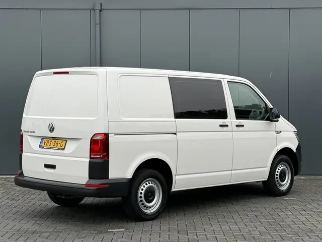 Volkswagen Transporter 2.0 TDI 102 PK / L1H1 / 1e EIG. / ACHTERKLEP / AIRCO / CRUISE / CAMERA / VERW...