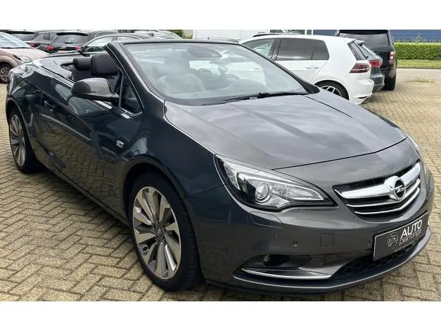Opel Cascada 1.4 Turbo ecoFLEX Cosmo 140PK | Lederen Bekleding | Luxe Stoelen | Stoelverwarming | Bi...