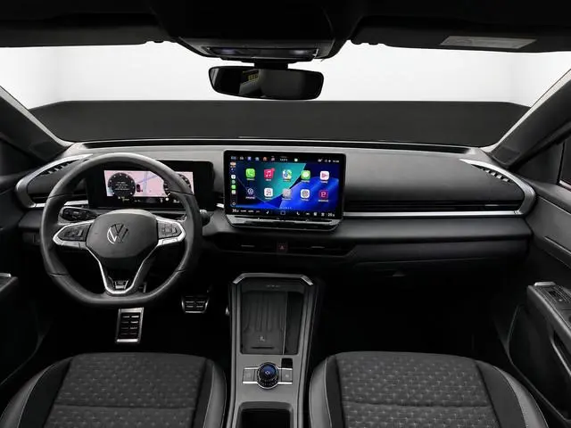 Volkswagen T-Roc 1.5 eTSI 150PK DSG R-LINE SPORT CAMERA/CARPLAY/IQ-LIGHT