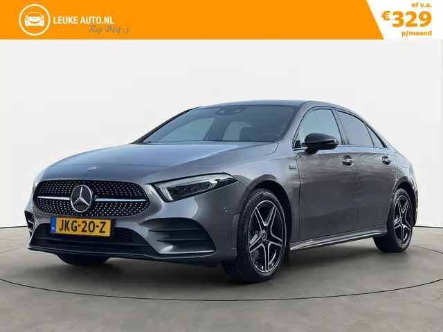 Mercedes-Benz A-klasse 250e 218PK AMG Night Sfeer Dode-hoek Apple-Carplay