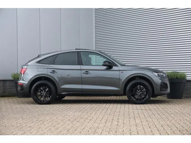 Audi Q5 Sportback 50 TFSI e Quattro S-Line Black Pano|Trekh|Elek stoel|Cam|Dealerondh