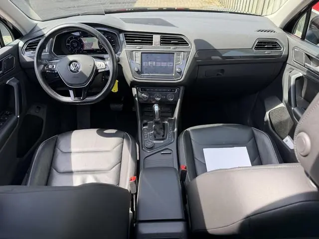 Volkswagen Tiguan 2.0 TDI 4Motion Highline 18"/VOL Leder + memory/Panoramadak/Dynaudio/Trekhaak/Head...