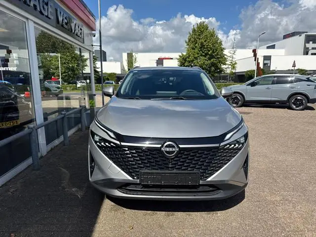 Nissan Qashqai 1.3 MHEV Xtronic N-Connecta